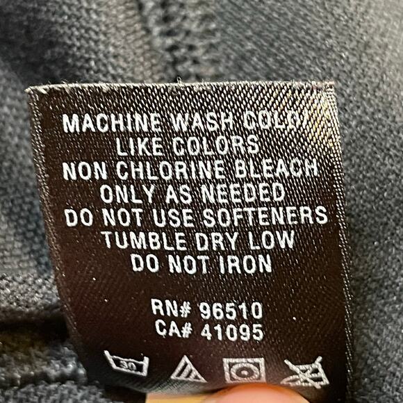 Under Armour Fitted ColdGear Long Sleeve Base Layer Top Womens S Black Neon Logo - Picture 9 of 11